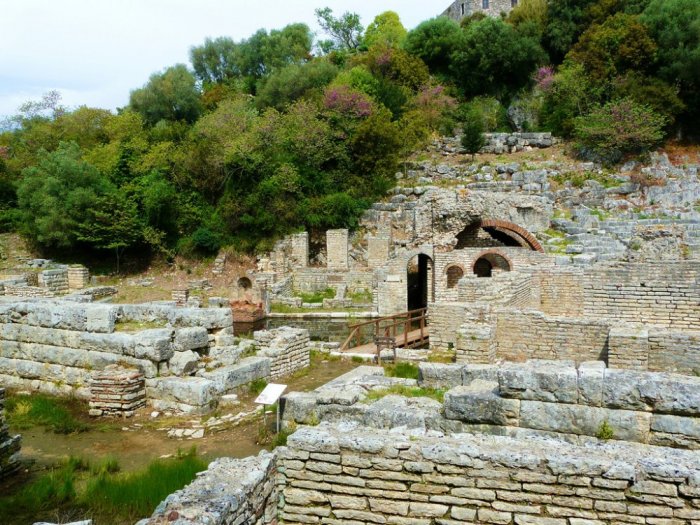     Monuments of Albania