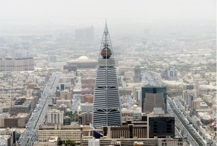 al faisaliya tower