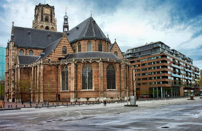    The splendor of architecture in Rotterdam