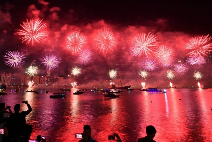 Enjoy New Year's Eve 2020 in Abu Dhabi by boat