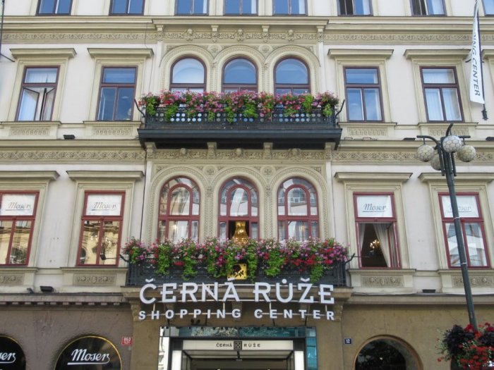 1581285393 283 The most famous shopping places in Prague Czech - The most famous shopping places in Prague Czech