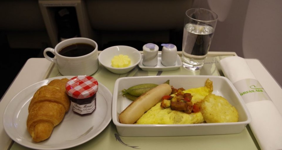 Breakfast on board korean airlines