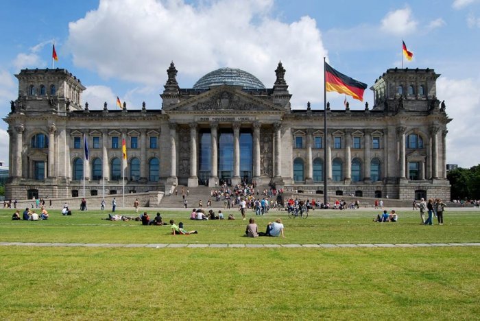 8 travel tips before you travel to Germany.