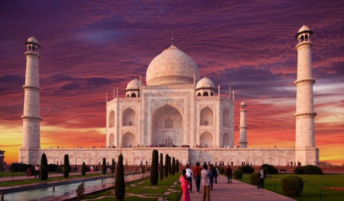 Taj Mahal at sunrise, sunset, and full moon
