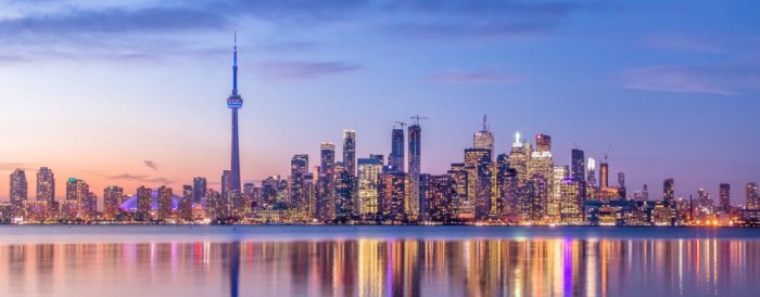 Canadian Toronto is a great tourist destination with many galleries, museums and attractions