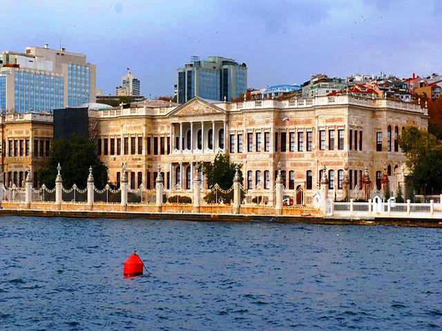 Dolma Pasha Palace