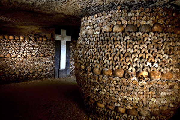 The crypt in Paris is one of the most famous tourist places in France
