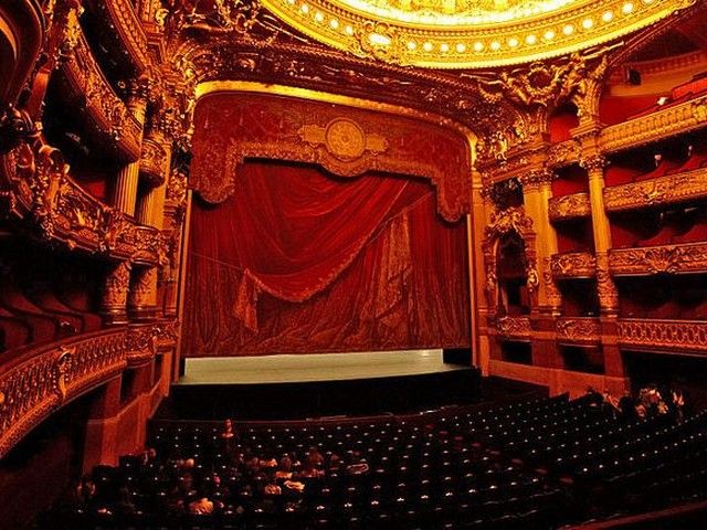 Garnier Palace Theater