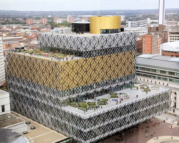 The Birmingham Library is one of the most beautiful tourist sites in Birmingham 