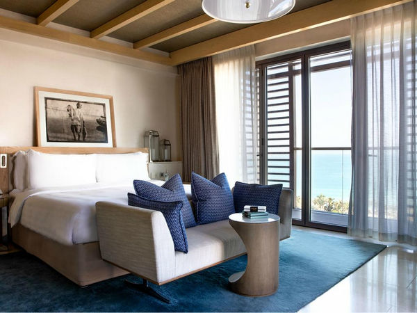 Dubai's most beautiful resorts for grooms, with stunning sea view rooms