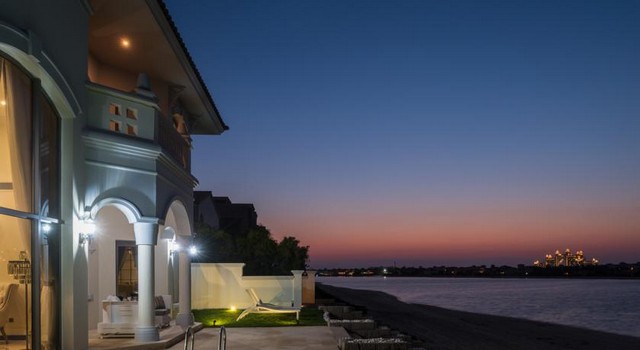 There is no doubt that the best Dubai villas are the beachfront villas in Dubai that provide the most wonderful view you may have.