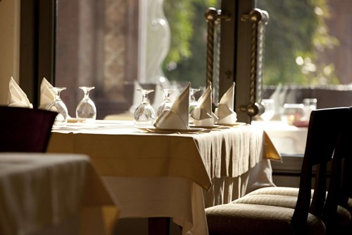 Diwan Lauberge Restaurant is one of the most famous restaurants in Abu Dhabi, Emirates