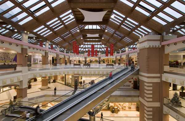 La Corte Lombarda is one of the most famous shopping centers in Milan