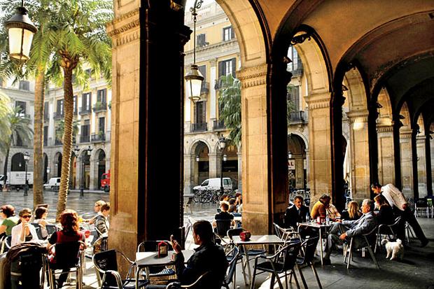 The Gothic Quarter is one of the most beautiful tourist attractions in Barcelona, ​​Spain