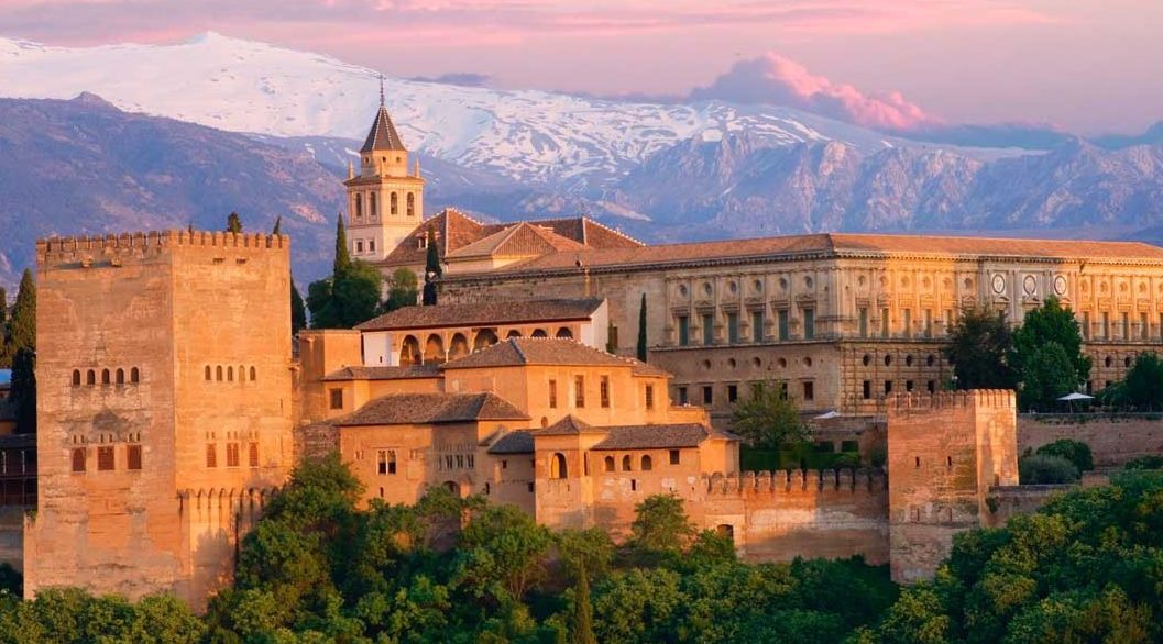 The most important 3 activities in the Alhambra Palace in Granada, Spain