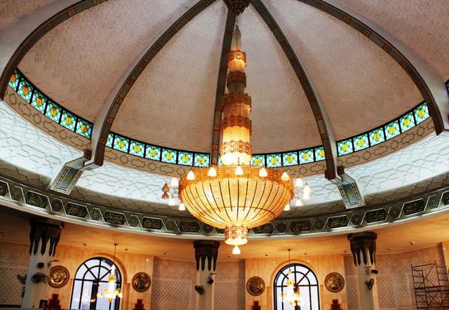 Floating Mosque in Jeddah is one of the most important tourist attractions in Saudi Arabia