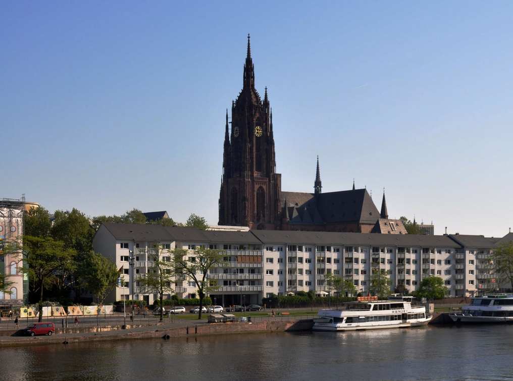 Frankfurt Cathedral is one of the most beautiful tourist places in Frankfurt, Germany