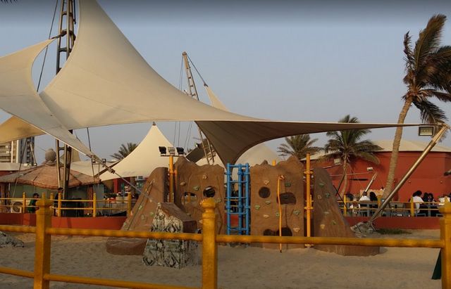 Al Sheraa Island in Jeddah is a popular tourist destination