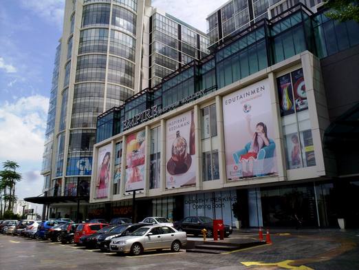 Empire Mall is one of the best markets of Selangor
