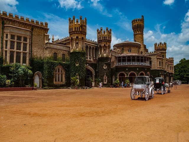 Horse carriages in the Bangalore Palace