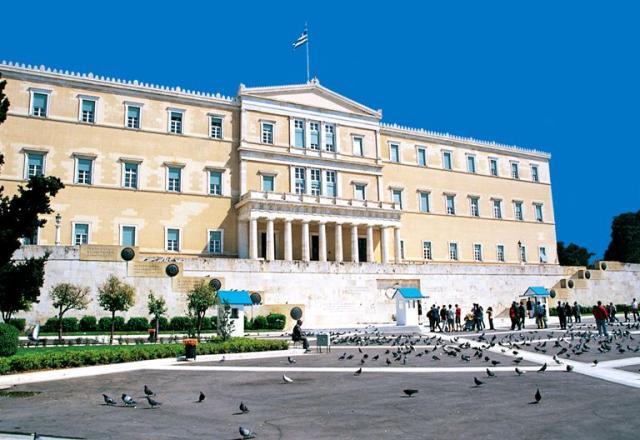 Syntagma Square is one of the most beautiful tourist destinations in Greece, Athens
