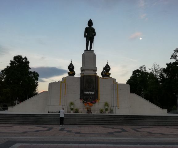 Lumpini Park Bangkok is one of the best tourist places in Thailand