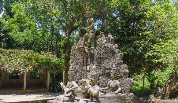 Secret Buddha Garden in Kusamoy 