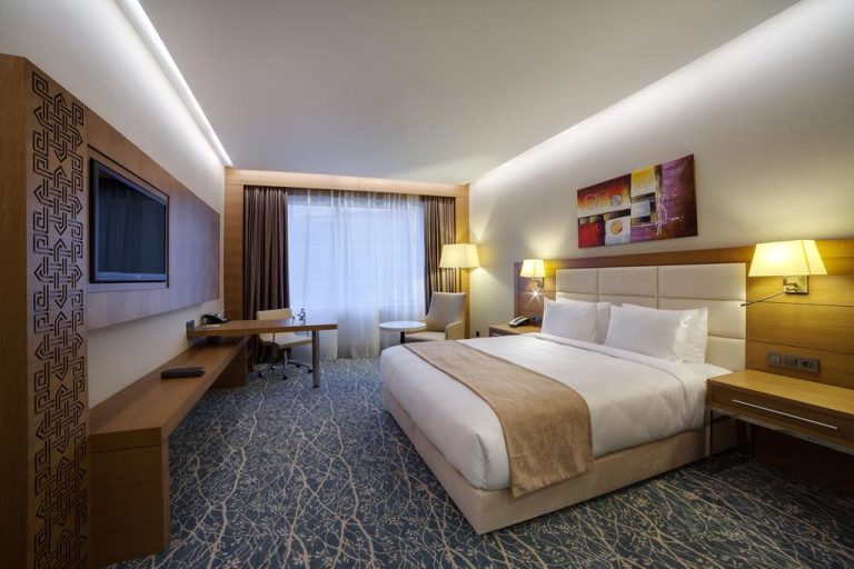 Luxury hotels in Baku