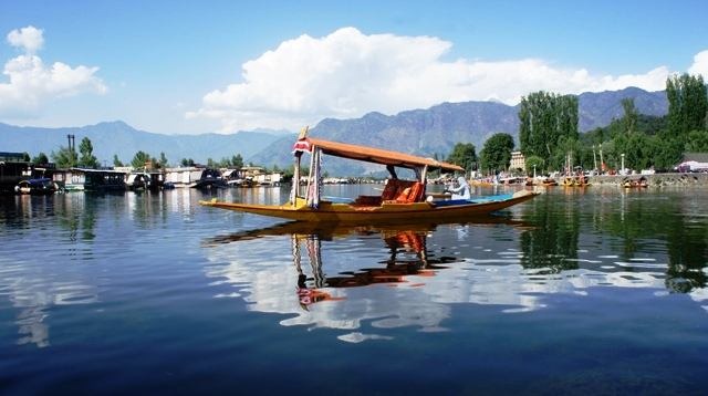 Lake Wallar in Kashmir