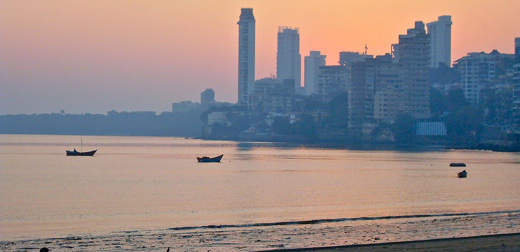 Top 4 activities at Chowpatty Beach in Mumbai