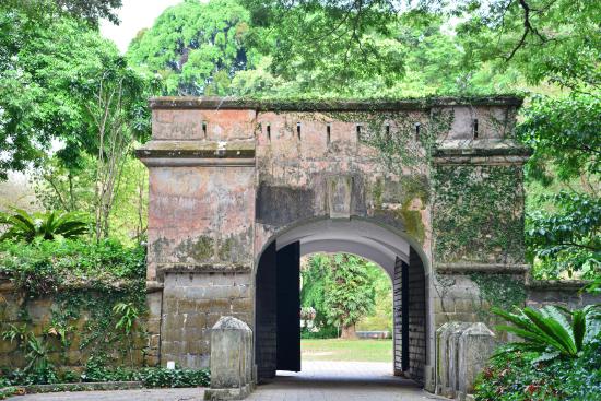Fort Canning Park is one of the best tourist places in Singapore