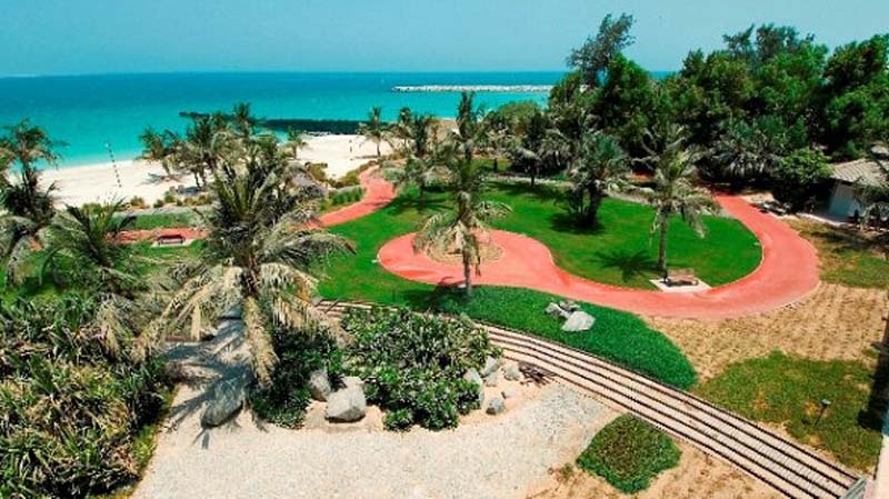 Dubai Ladies Club Beach is one of the most luxurious beaches in Dubai for women only