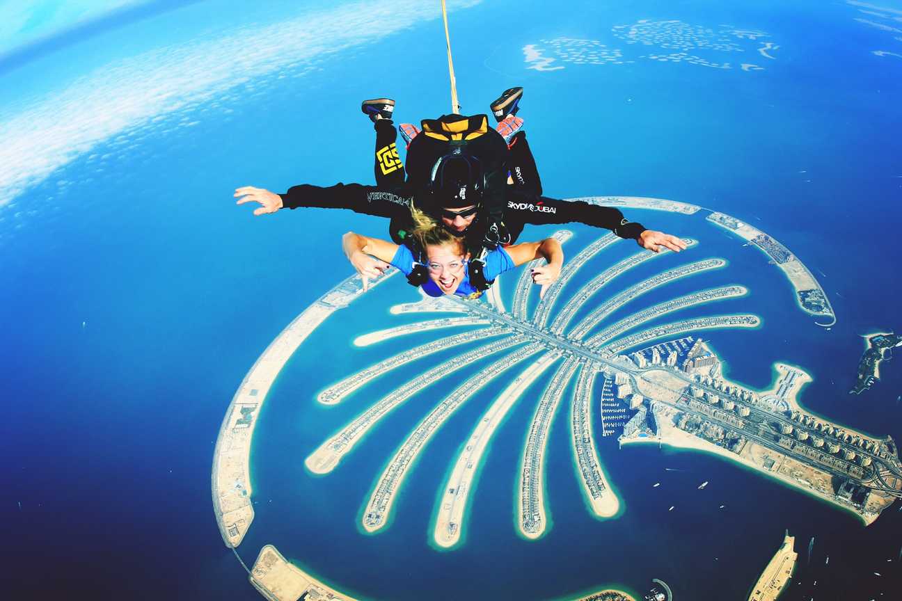 1581304003 645 Skydiving skydiving Dubai - Skydiving skydiving Dubai