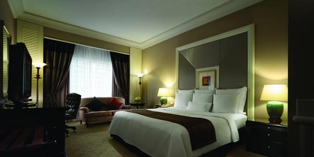 The JW Marriott Hotel Kuala Lumpur rooms have facilities to ensure comfort for guests.