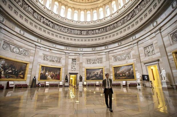 The Capitol building is one of the most important tourist places in Washington
