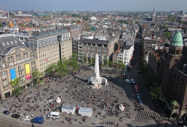 Dam Square Amsterdam - Dam Square in Amsterdam is one of the most important and famous tourist places in the Netherlands