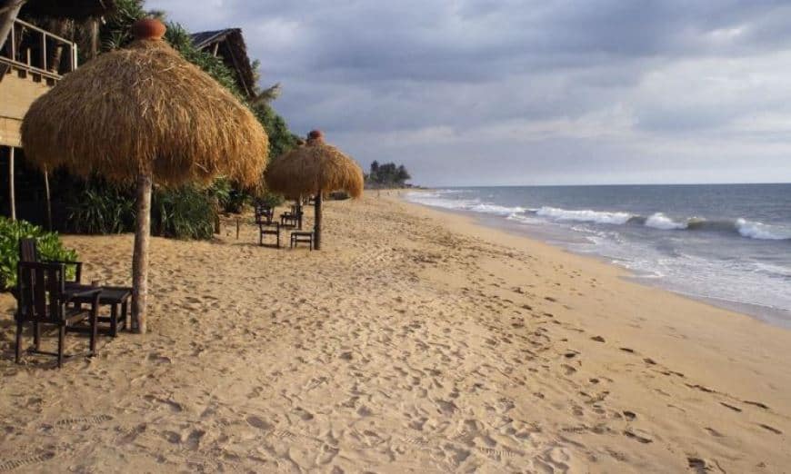Mount Lavinia beach is one of the most beautiful tourist destinations in Colombo