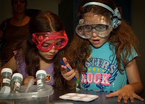 Scientific experiments at the Orlando Science Center