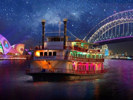 A cruise on Sydney Harbor Bridge