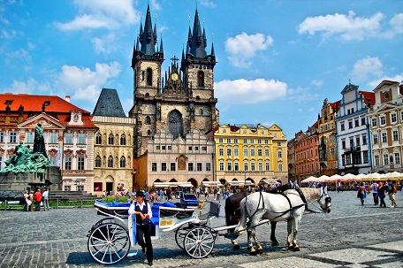 Horse tours in Prague's Old Town Square