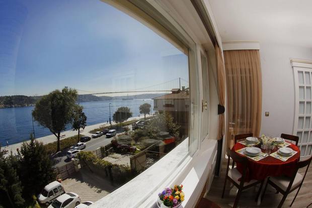 Hotel in Istanbul by the sea