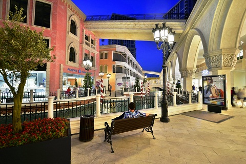 Seats Venice Mega Mall in Istanbul