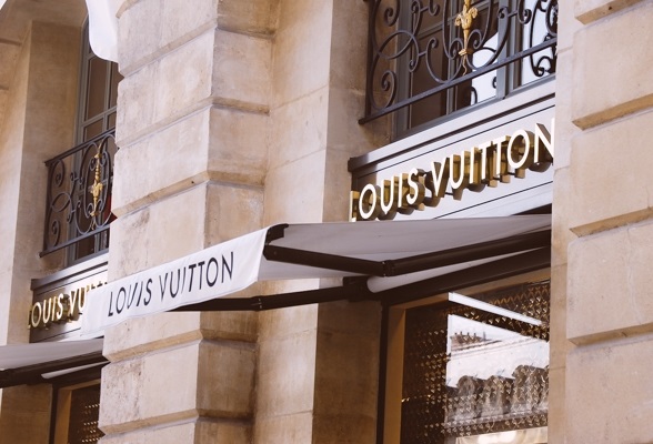 International brands boutiques on Rue de Rivoli in Paris, France