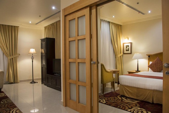 Spacious rooms and luxurious decorations in Al Khobar Hotel Apartments 