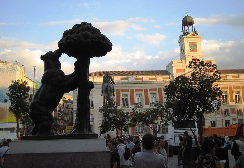 1581332924 345 The 7 best activities on the Puerta del Sol Square - The 7 best activities on the Puerta del Sol Square in Madrid