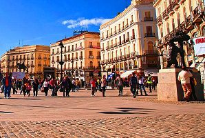 The 7 best activities on the Puerta del Sol Square in Madrid