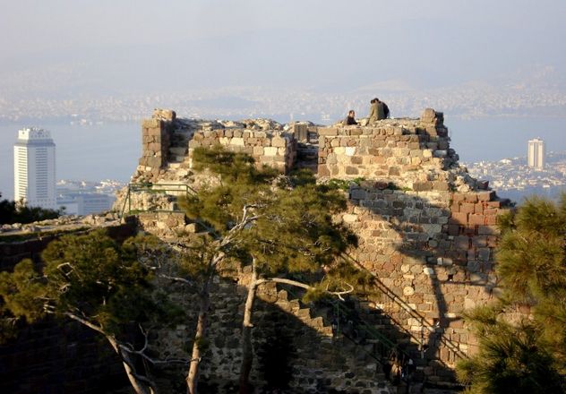 Kadevi Kali Izmir Castle