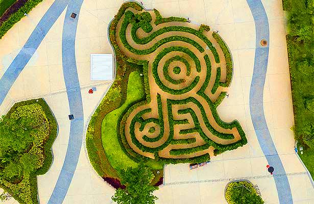 Green Maze at Ramayana Water Park in Pattaya