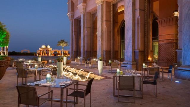 Emirates Palace Hotel in Abu Dhabi is one of the best hotels in Abu Dhabi, Emirates Palace restaurants are among the best restaurants in Abu Dhabi