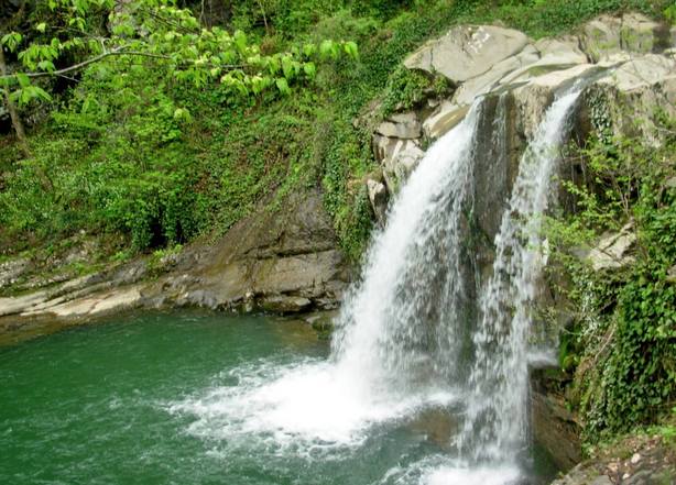 The Gesali Urdu waterfall is one of the most important tourist places in Turkey Ordu